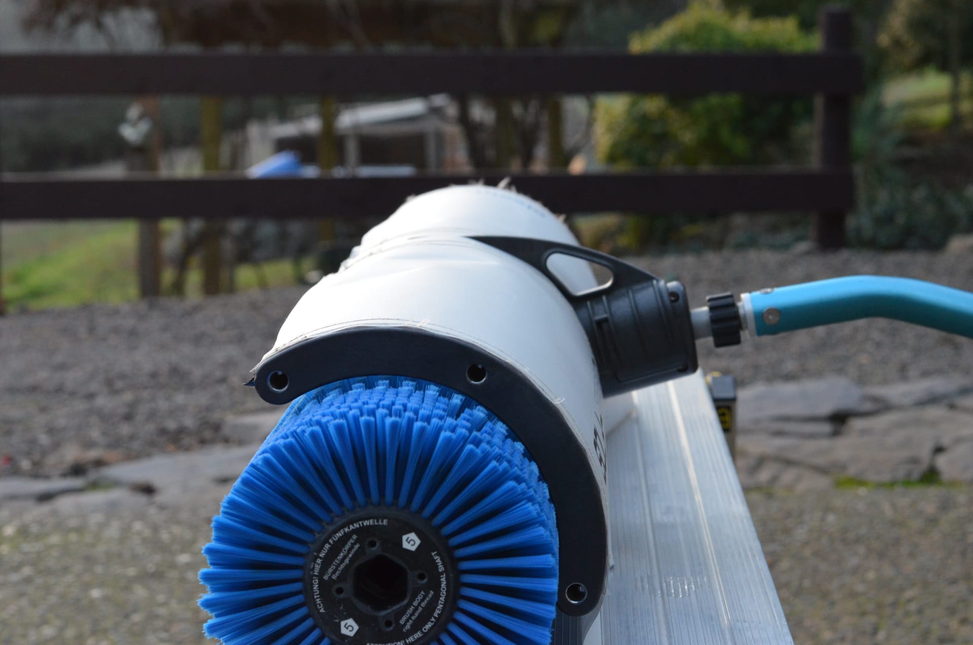 Rotary brush head detail from the pure-water cleaning system